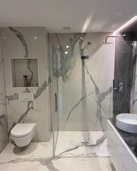 Marmer badkamer renovatie Vlogger Nesim